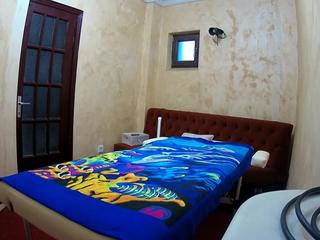 voyeurcam-massage-parlor