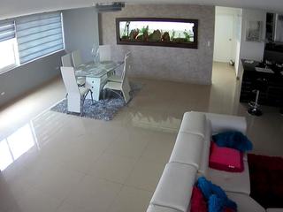 voyeurcam-latina-babe-parlor-2