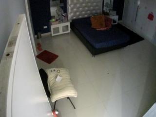 voyeurcam-latina-babe-bedroom-1